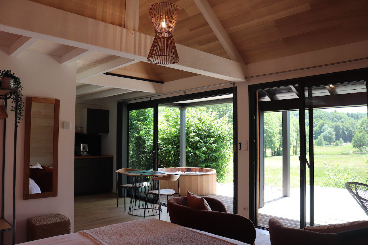 Escapade insolite en Lodge avec spa privatif • Nuitée luxe toute saison